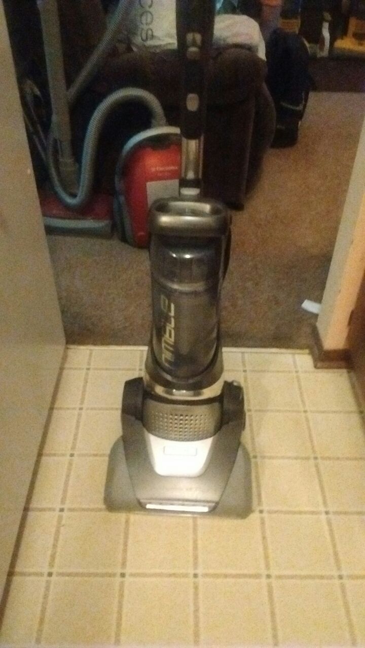 Electrolux vacuum upright used