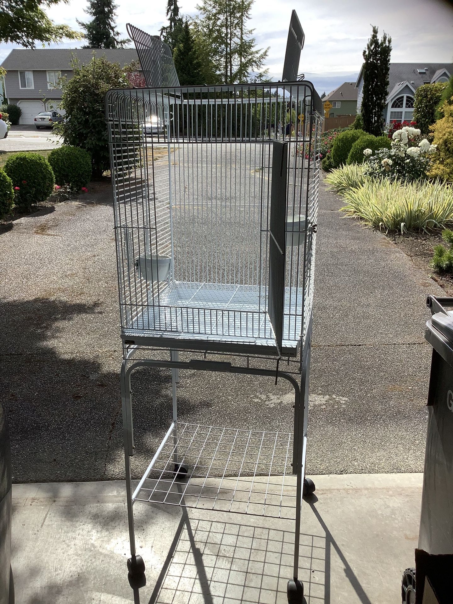 White Bird Cage With Stand