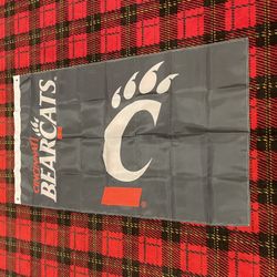 Brand New Cincinnati Bearcats Flag 