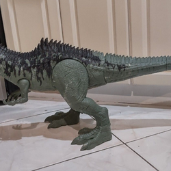 Mattel Jurassic World Dominion Super Colossal Giganotosaurus Action Figure.