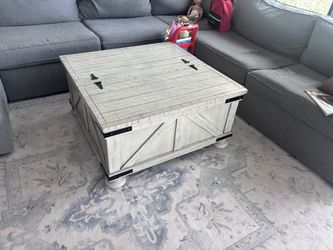 Ashley Carynhurst Lift-Top Storage Coffee Table, Whitewash Farmhouse