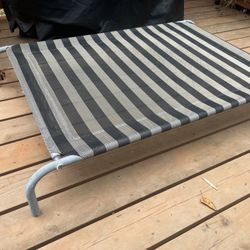 Raised Outdoor Dog Bed, XL