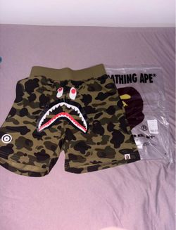 Bathing bape shorts