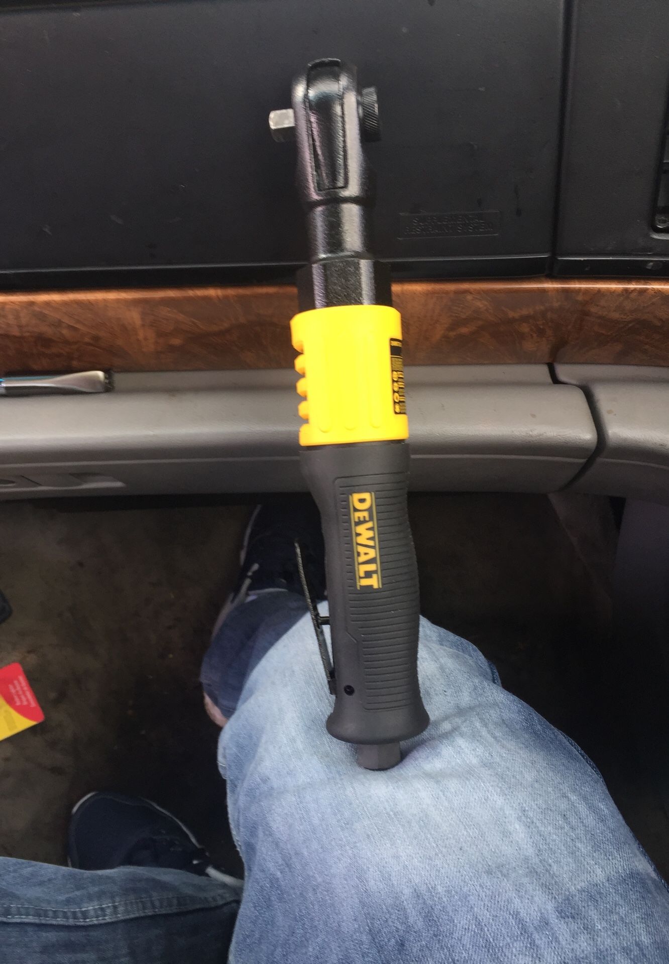 Dewalt air ratchet