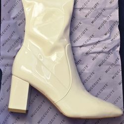 MUCCCUTE Stretchy Over-The-Knee Gogo Boots (8.5)
