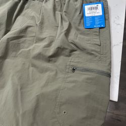 Columbia Men’s XL Shorts New