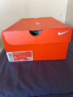 Nike Star Runner 5 GS Size 6Y