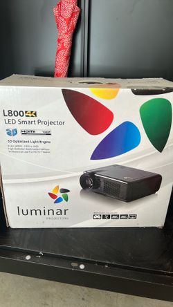 Luminar L800 led smart projector