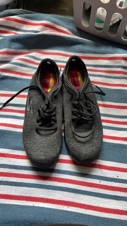 Skechers GOwalk Low-Top Sneakers