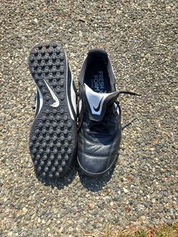 Nike soccer turf shoes size 10 and 1/2