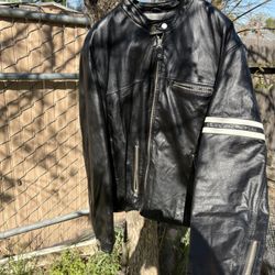 Wilson’s Leather Jacket Men’s XL (fits large too)