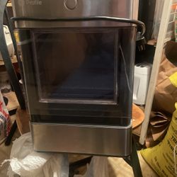 Icemaker