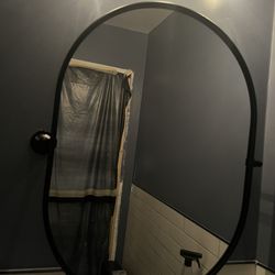 New Black Mirror Pivot 