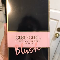 Good Girl Carolina Herrera Blush