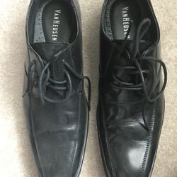 Mens Van Heusen 9.5 Medium Dress Shoes