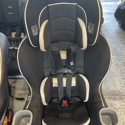 Graco Extend2fit Car Seat