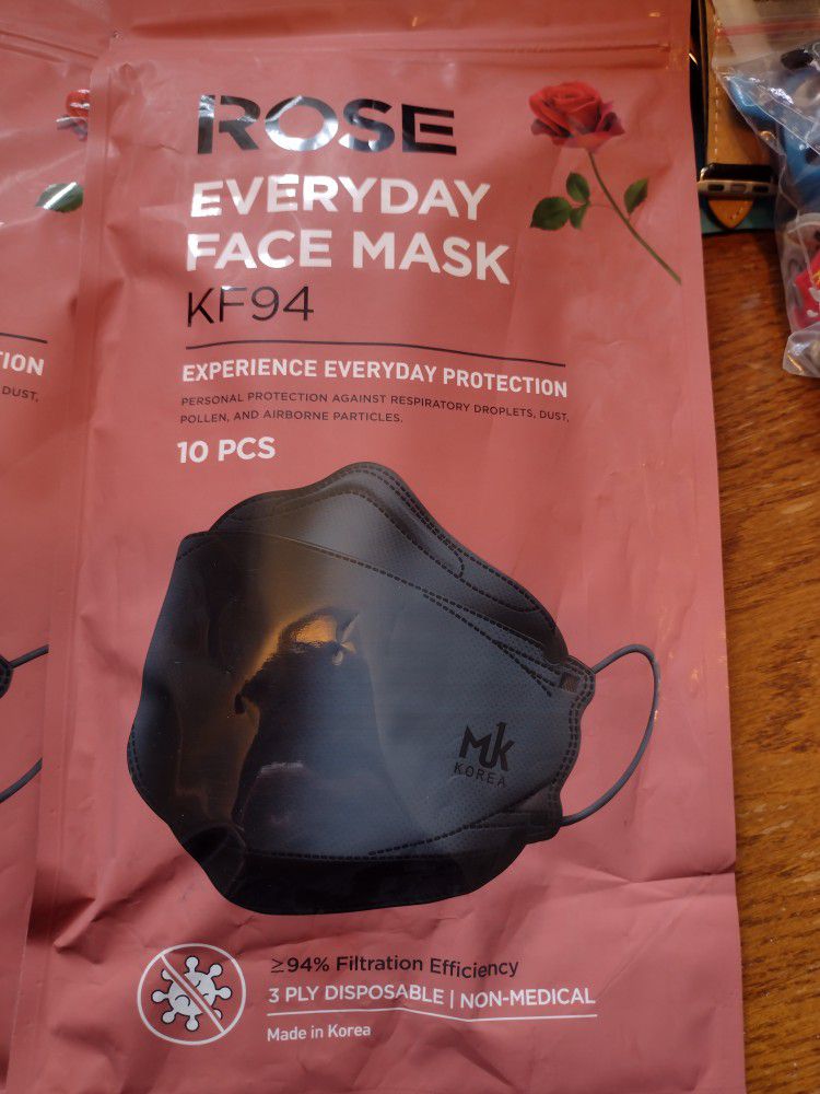 New 10 Pcs Black KF94 Protective Face Mask Disposable KF94 Masks.