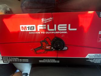 Milwaukee chain saw