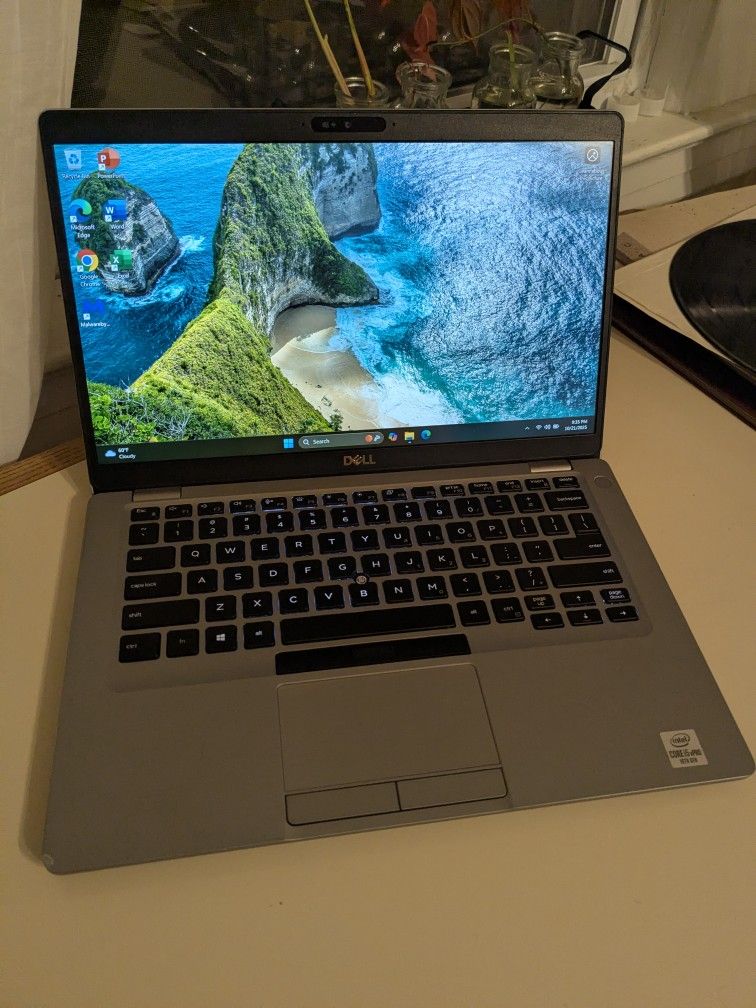 Dell Latitude Windows 11 Laptop
