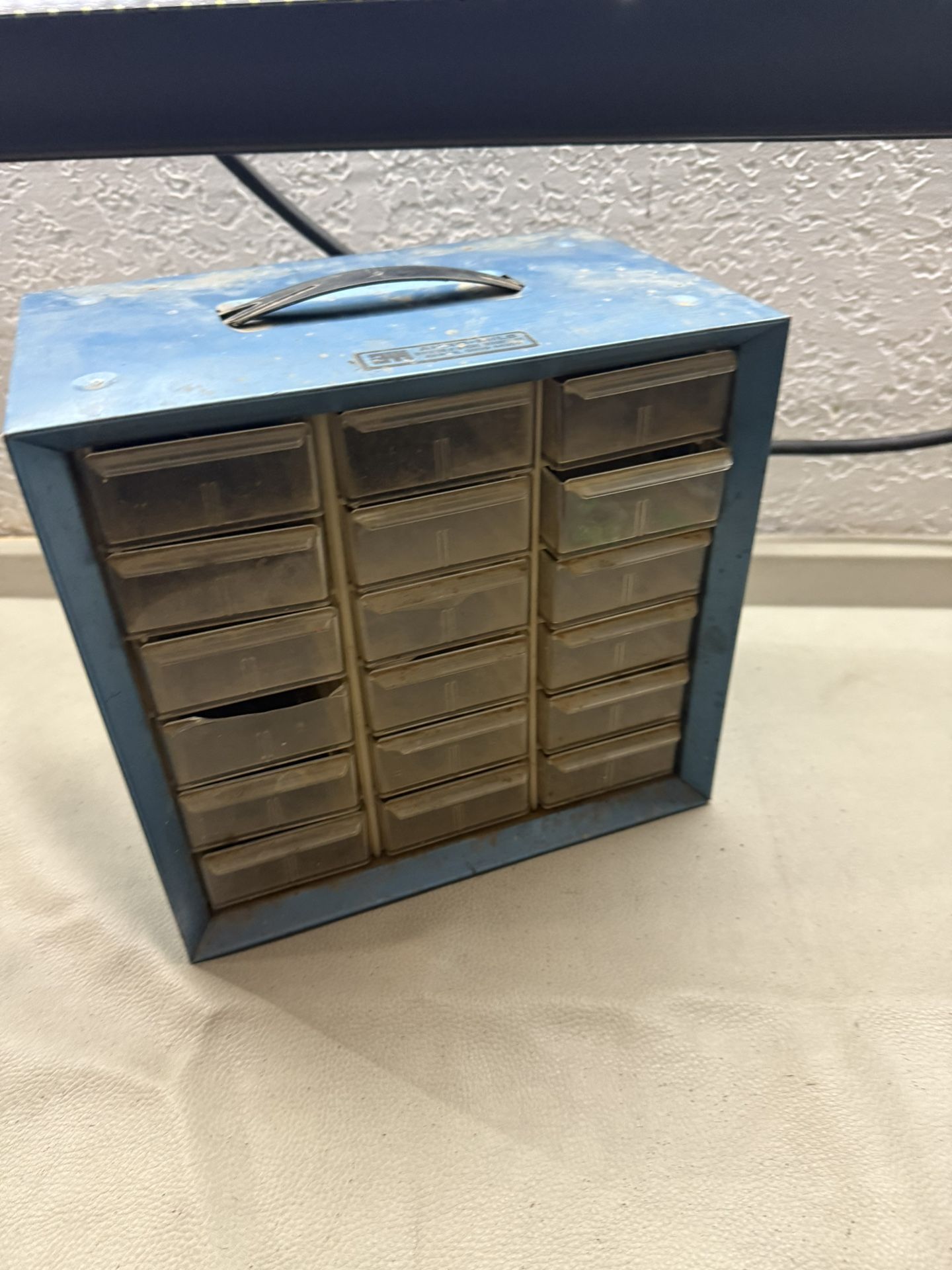 Akron Small Parts Case Metal / Plastic