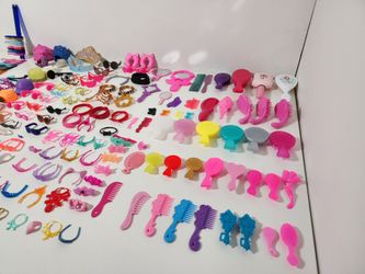 Vintage Barbie Accessories 192 pieces