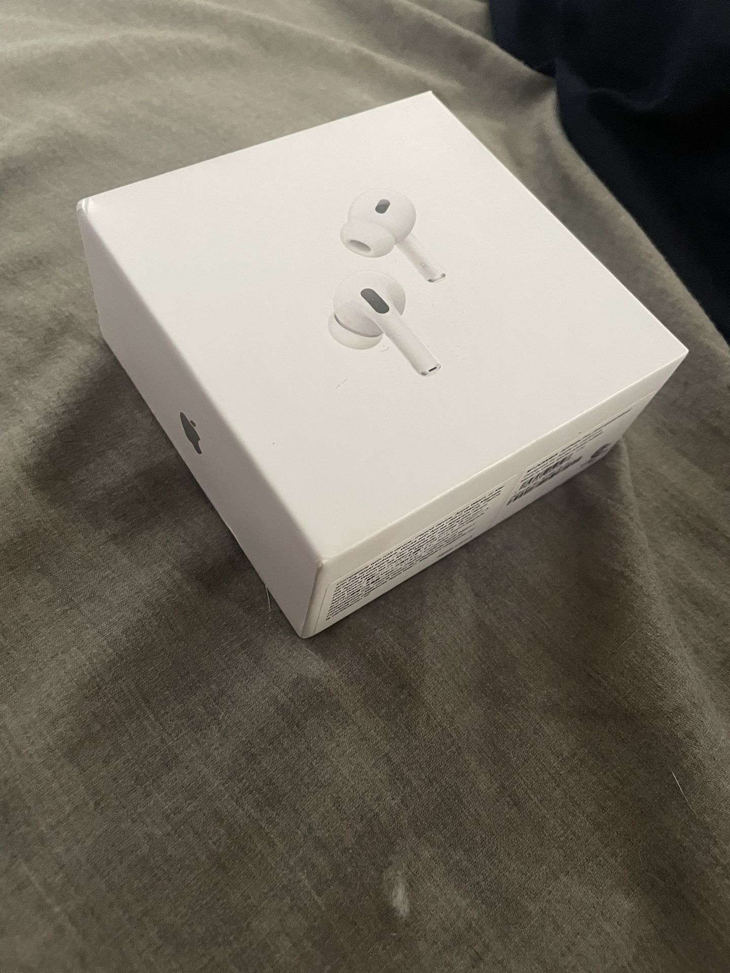 2 Gen AirPods