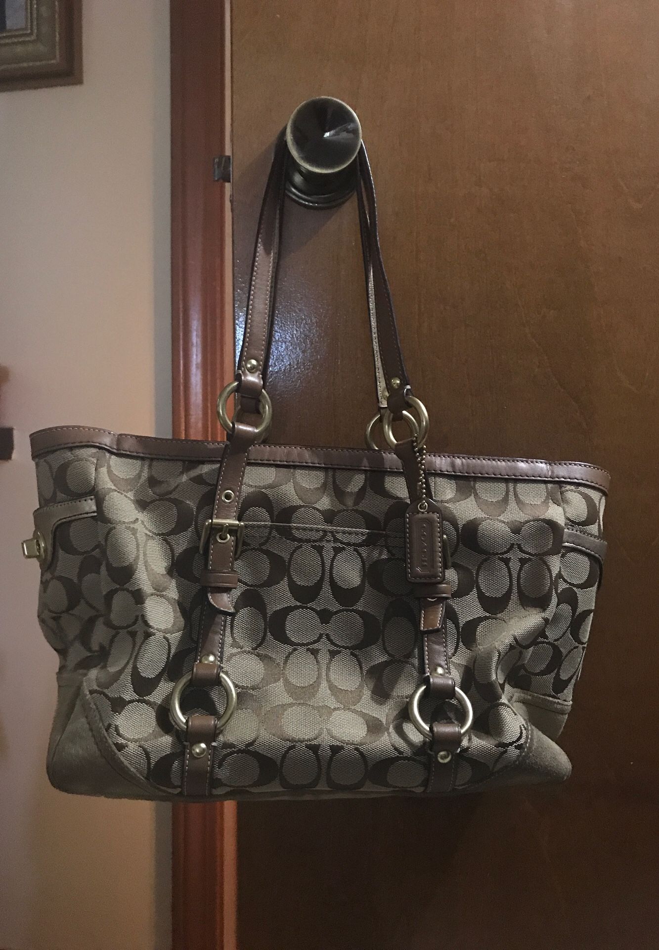 Authentic coach purse hardly been used