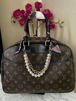 Louis Vuitton Deauville Handbag 