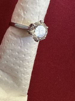 925 AAA zirconia solitaire right