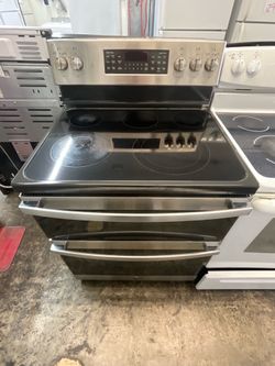 GE Double Oven Electric Stove