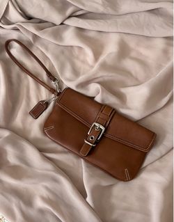 Vintage Coach Soho Wristlet in Camel Brown