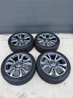 2024 Rolls-Royce Cullinan 22” Wheels Rims and tire w/ center caps