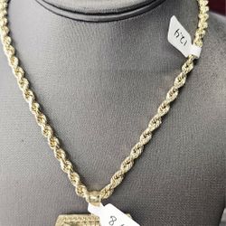 14k Semi Hollow 24inch 4.7mm Chain And 14k Pendant 