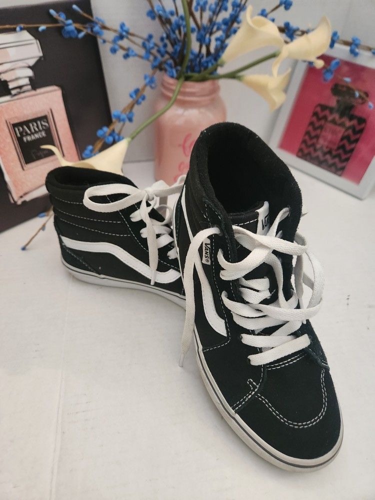 Vans Youth Size 3 Black & White Kids High Top Sneakers