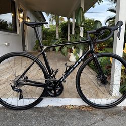 2023 GIANT TCR ADVANCED DISC 2 PRO COMPACT