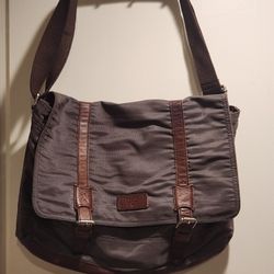 Fossil Messenger Bag