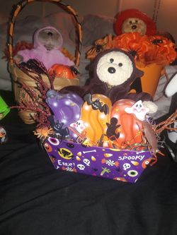 HALLOWEEN DECORATIONS TY BEANIES