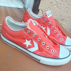 One star converse