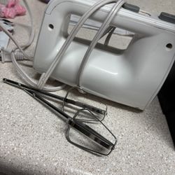 Hand Mixer 