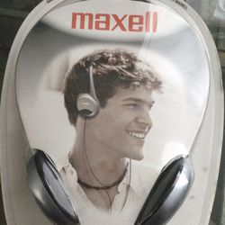 Maxwells Headphones 