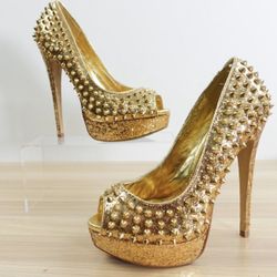 ***** Gold Spiked Heels****
