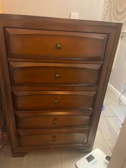 5-Drawer Tall Wood Dresser Chest