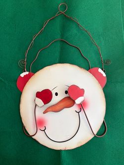 Metal snowman decor