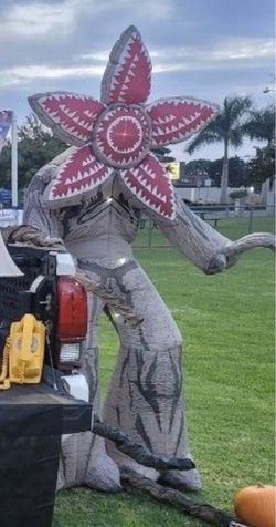 Stranger Things Demogorgon 7 ft Inflatable