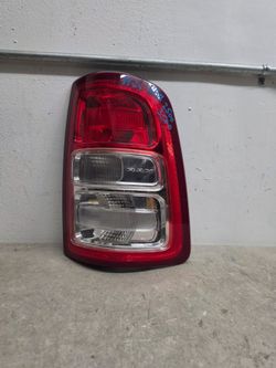 Right tail light 2500 dodge 3500 ram 2019 2020 2021 2022 2023 2024