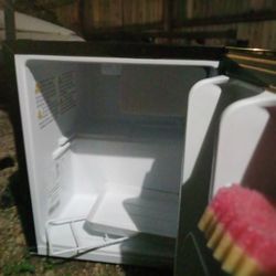 New Mini Frigidaire 