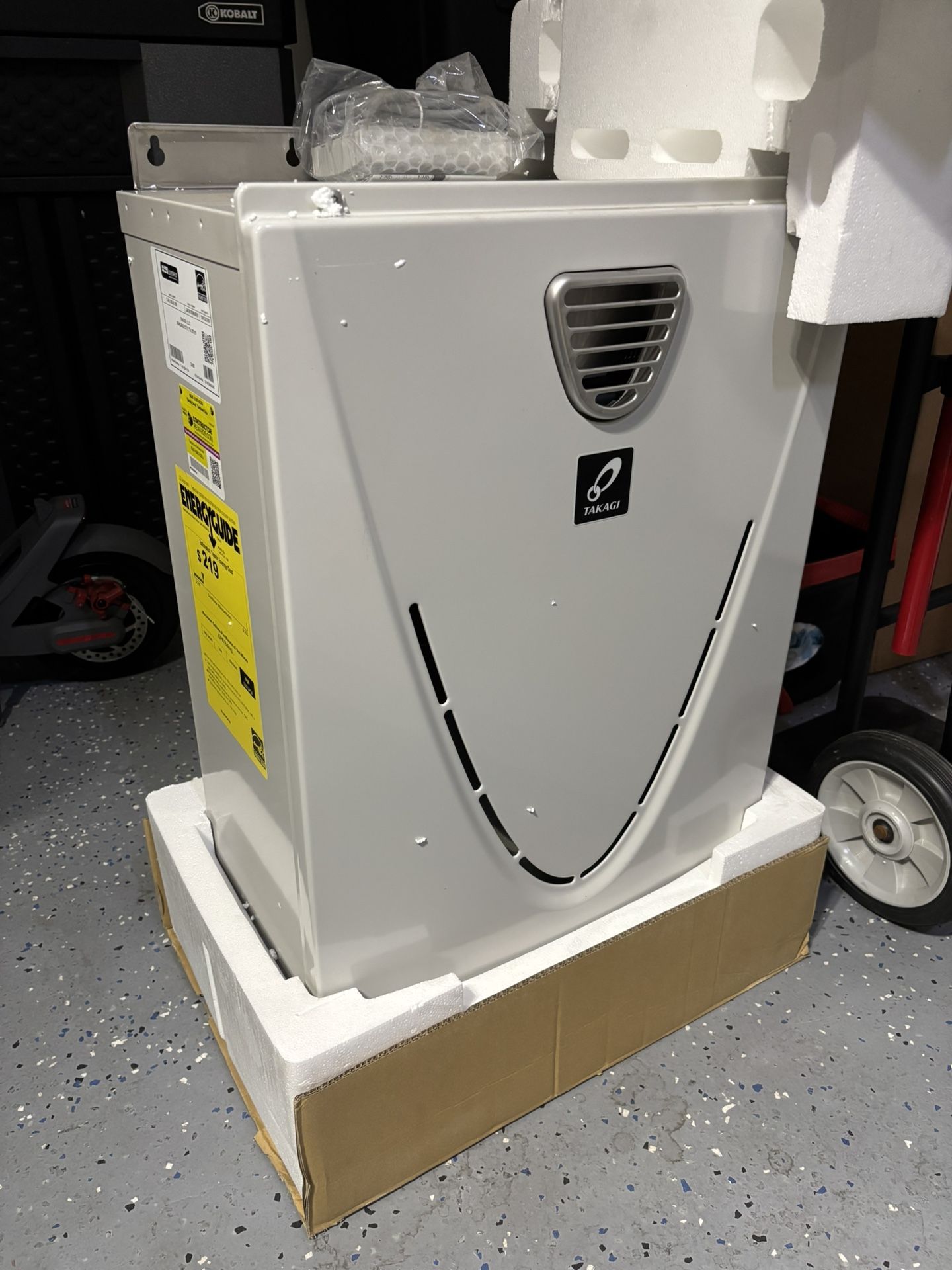 Takagi Tankless 199k BTU for Sale in Fountain Valley, CA - OfferUp