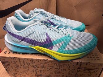 NIKE Terra Trail Running Shoes RETAIL $170+