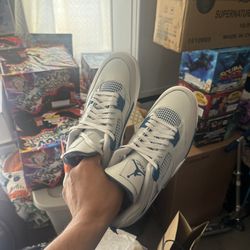 Jordan 4 Retro