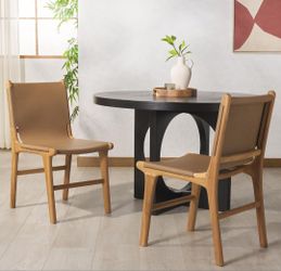 New SAFAVIEH Couture Collection Cassaphina - Set of 2 brown leather and natural solid wood dining chairs (fully assembled)Safavieh Brand
Brown/Natural